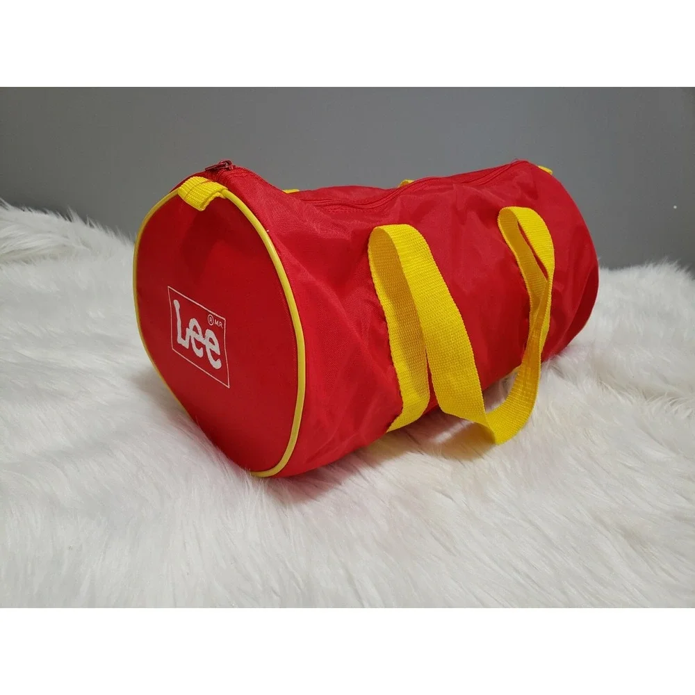 VINTAGE RETRO Lee Jeans Brand Red Nylon Zippered Gym Duffle Tote Bag 80s WORKOUT